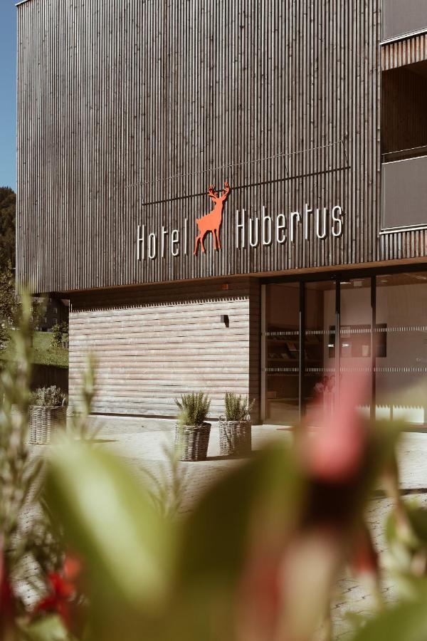 Aparthotel Hubertus Mellau メラウ エクステリア 写真