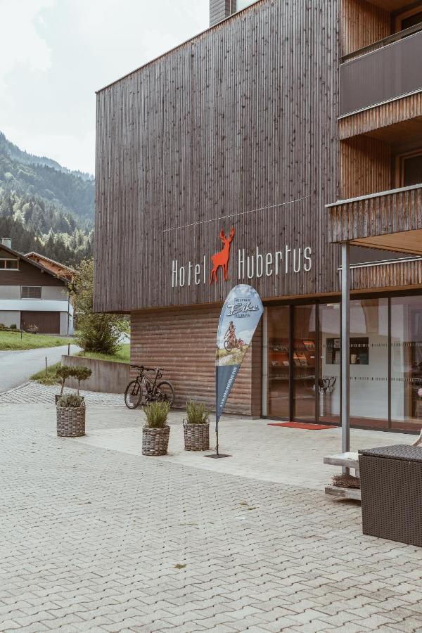 Aparthotel Hubertus Mellau メラウ エクステリア 写真