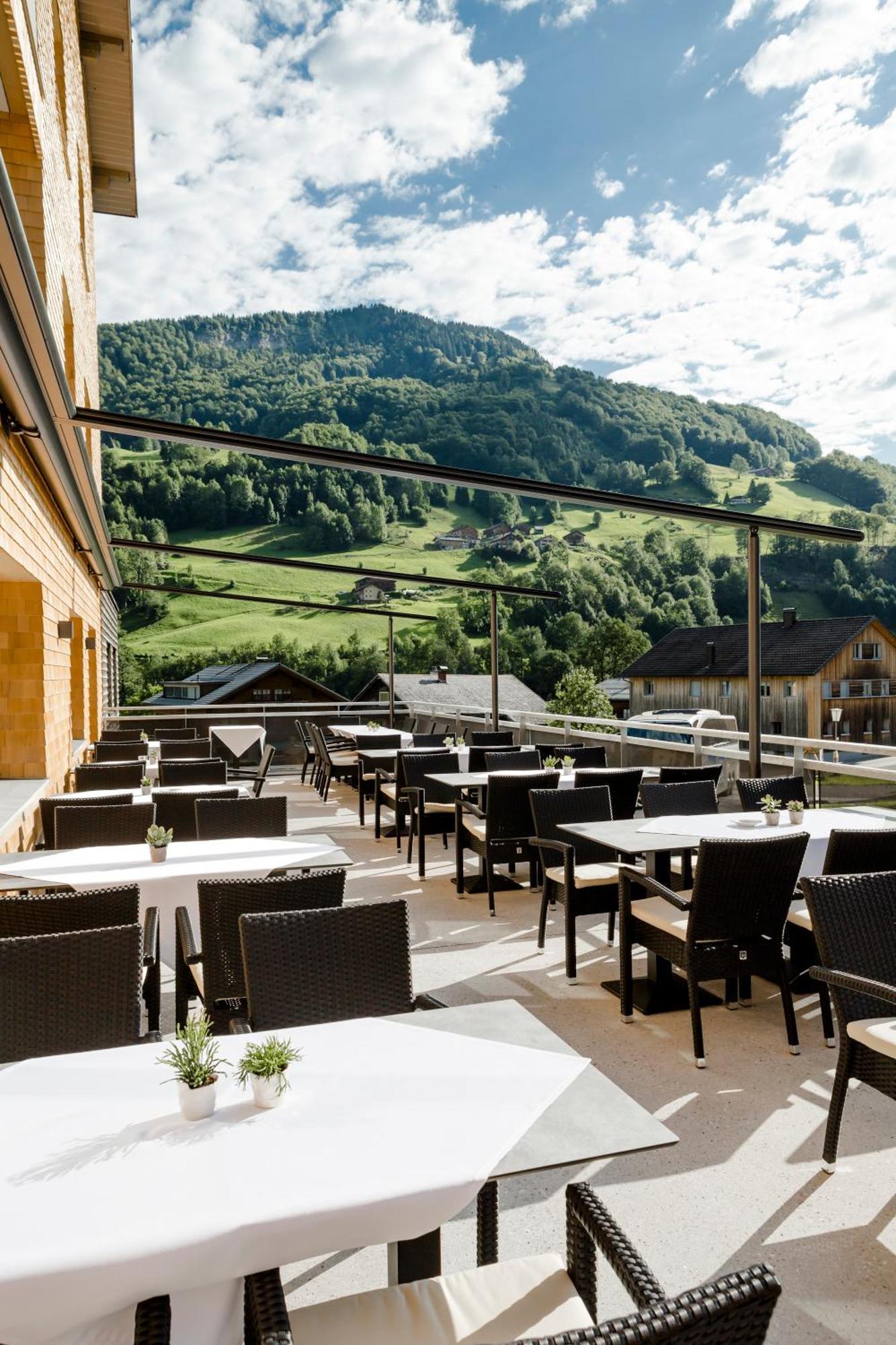 Aparthotel Hubertus Mellau メラウ エクステリア 写真