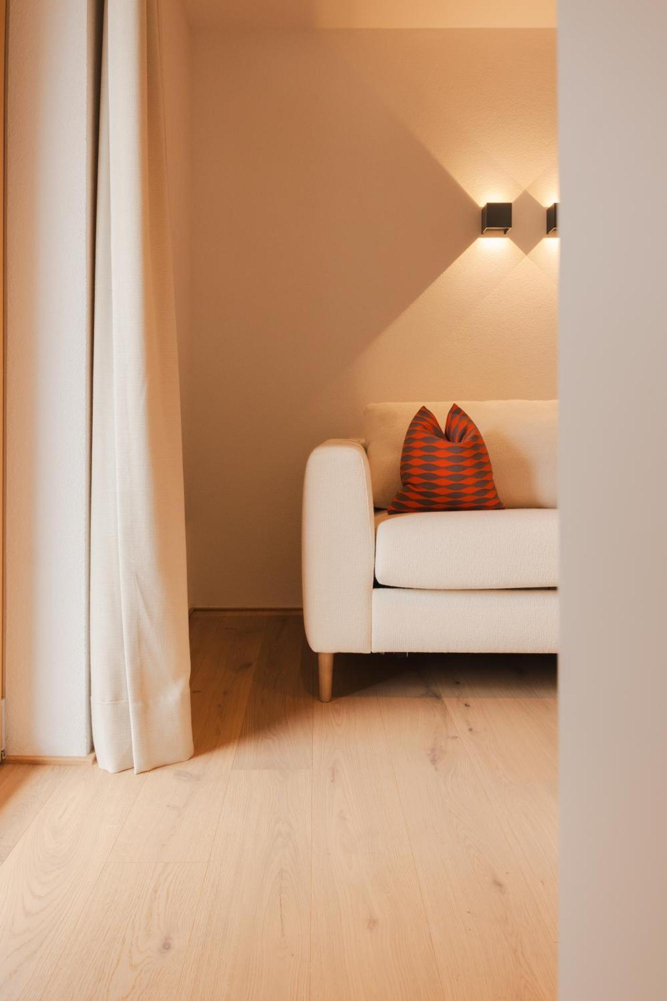 Aparthotel Hubertus Mellau メラウ エクステリア 写真