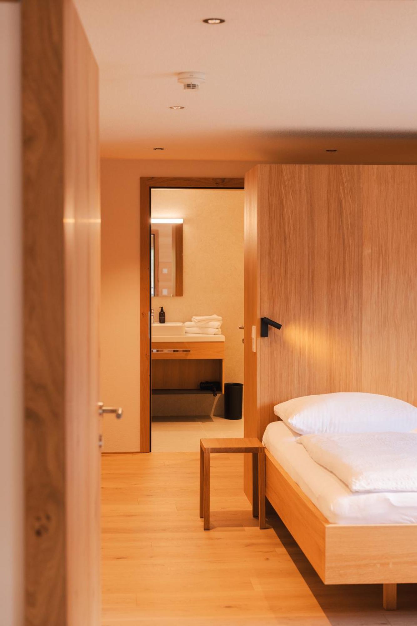 Aparthotel Hubertus Mellau メラウ エクステリア 写真